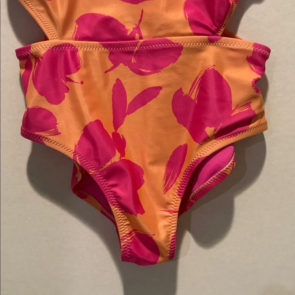 GAP Kids - Girls recycled cut out - one piece bathing suit. Size large.